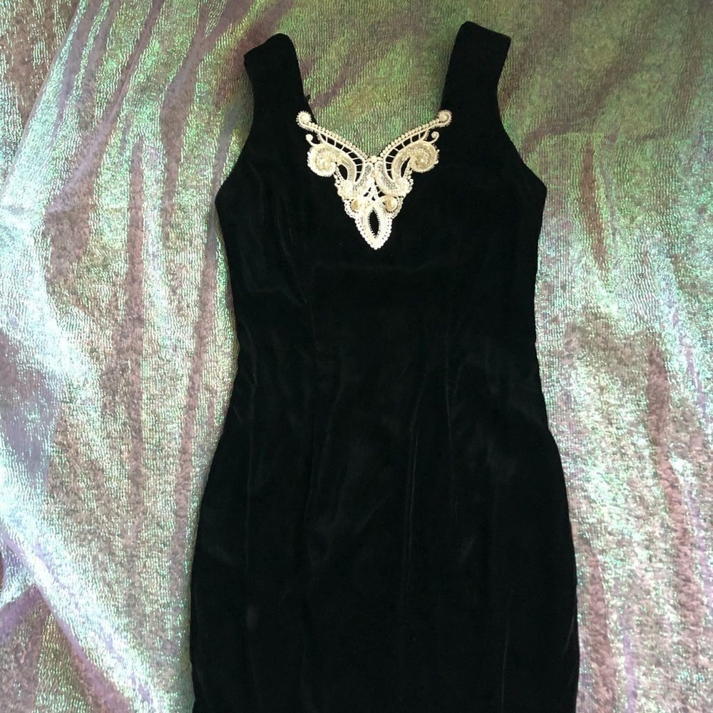 Vintage Jessica McClintok black velvet mini dress